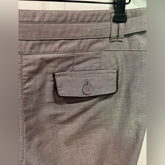 Light Gray Banana Republic Trousers, Size 10 - Picture 2 of 10